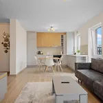 Artmob Coresi Apartman *