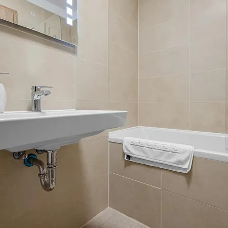Artmob Coresi Apartman *