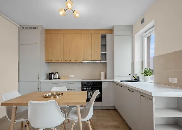 Artmob Coresi Apartment